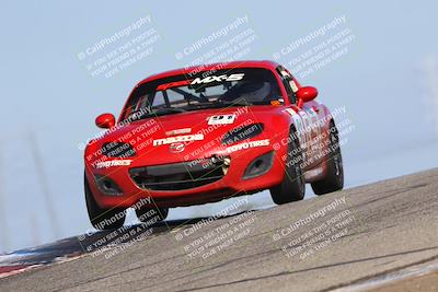 media/Oct-26-2025-CalClub SCCA (Sun) [[8ce1e69566]]/Group 2/Grapevine/